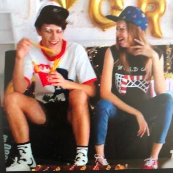 Meet your Posher, Miriam - Picture 1 of 1